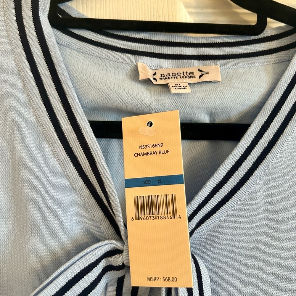 Nanette Lepore - NWT Blue Knit Top with Bow Detail; Size XL - Picture 4 of 6
